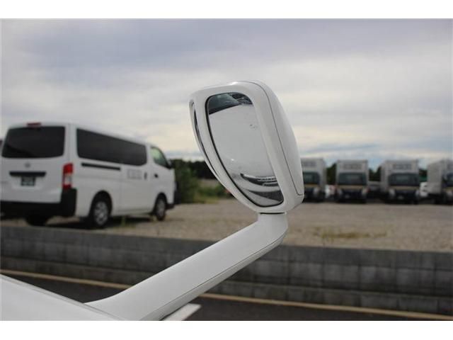 TOYOTA HILUX 4WD 2020 Image 31