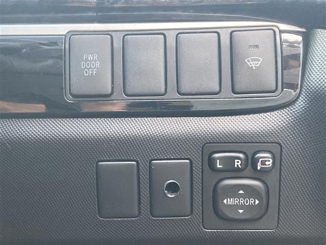 TOYOTA ESTIMA  4WD 2013 Image 31