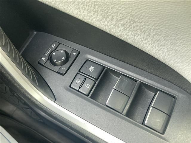 TOYOTA RAV4 HYBRID 4WD 2020 Image 31