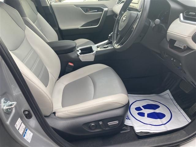 TOYOTA RAV4 HYBRID 4WD 2020 Image 31