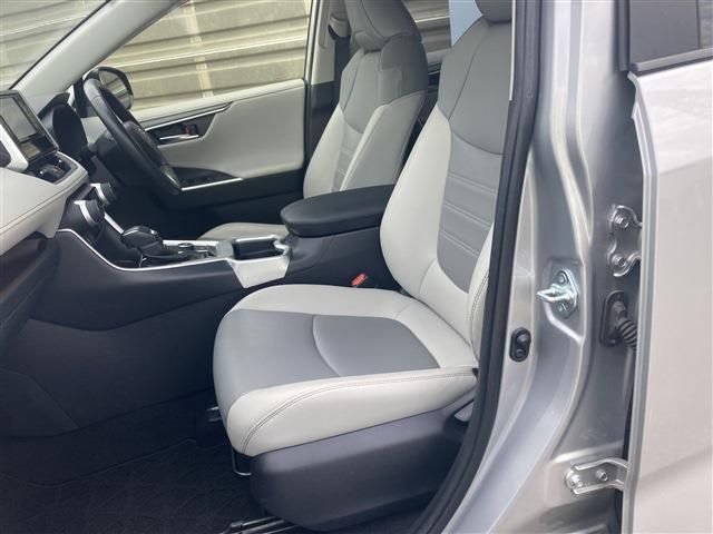 TOYOTA RAV4 HYBRID 4WD 2020 Image 31