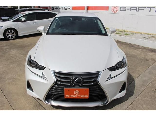 TOYOTA LEXUS IS200T 2017 Image 31