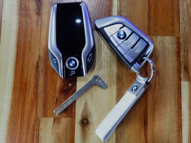 BMW 5SERIES SEDAN 2020 Image 31