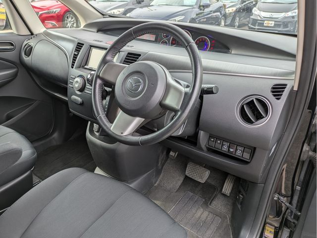 MAZDA BIANTE 2012 Image 31