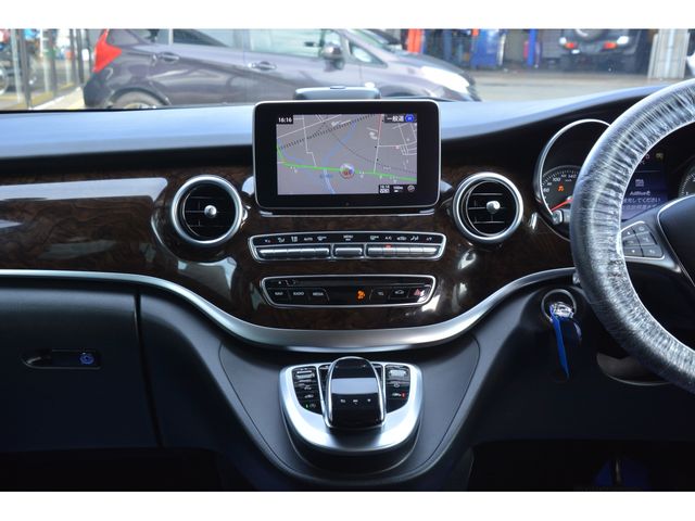 MERCEDES BENZ V CLAS 2017 Image 31