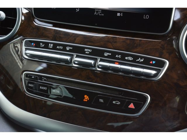 MERCEDES BENZ V CLAS 2017 Image 31