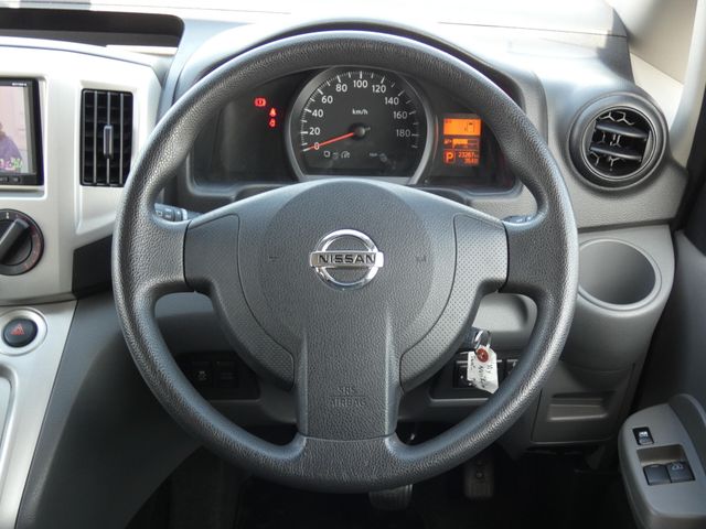 NISSAN NV200 VANETTE WAGON 2018 Image 31