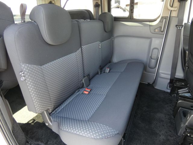 NISSAN NV200 VANETTE WAGON 2018 Image 31
