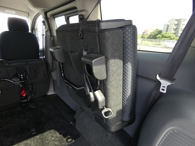 NISSAN NV200 VANETTE WAGON 2018 Image 31