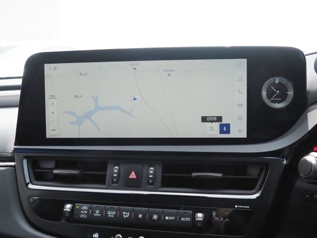 TOYOTA LEXUS ES300H 2022 Image 31