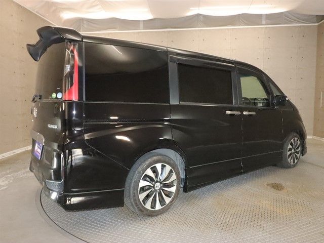 HONDA STEPWAGON SPADA 2015 Image 31