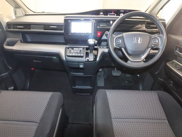 HONDA STEPWAGON SPADA 2015 Image 31
