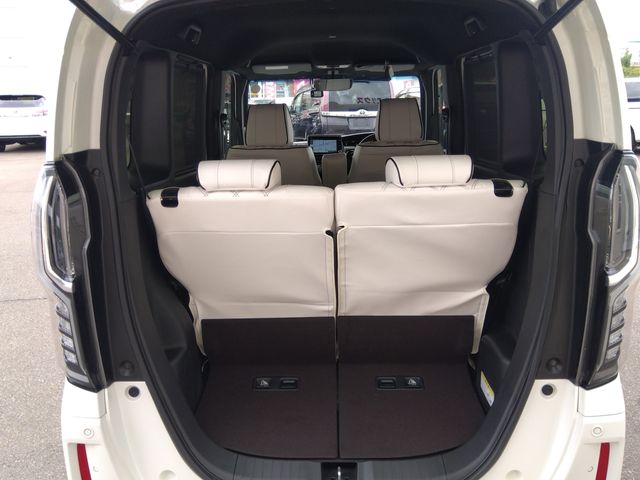 HONDA N BOX CUSTOM 4WD 2020 Image 31