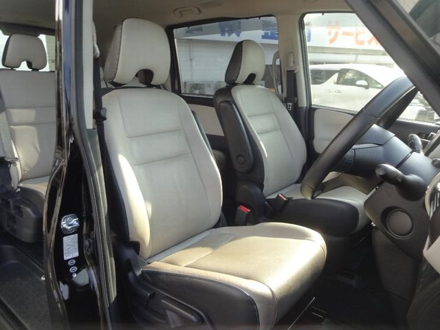 NISSAN SERENA  S-HYBRID 2016 Image 31