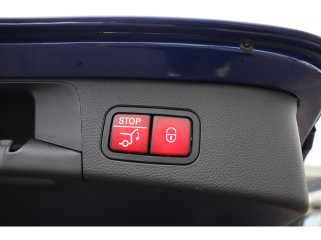 MERCEDES BENZ C CLAS 2019 Image 31