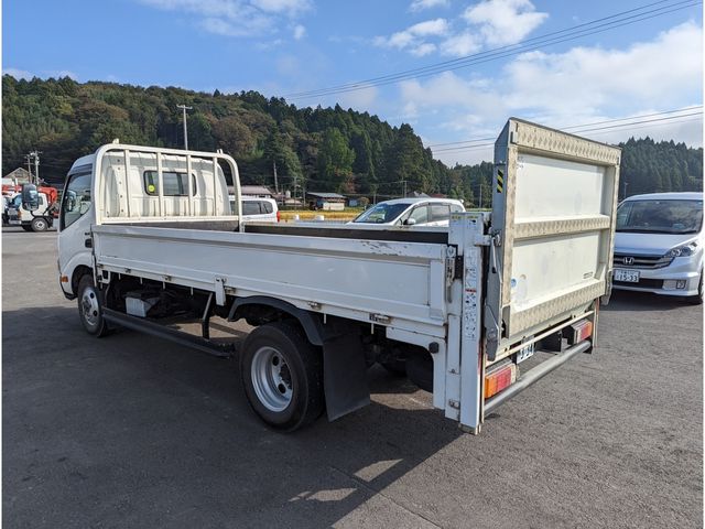 HINO DUTRO 2014 Image 31