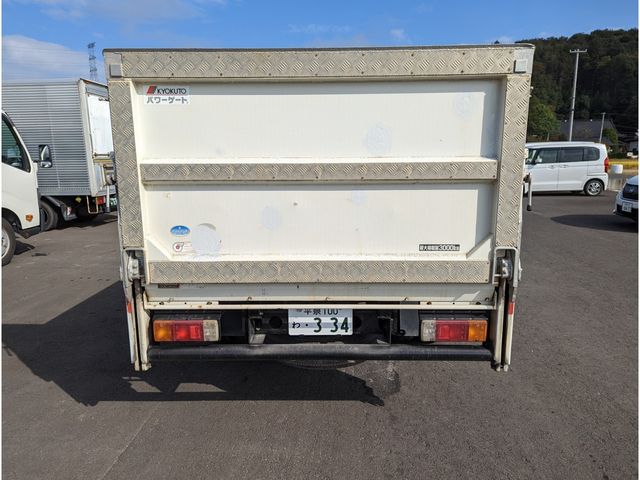 HINO DUTRO 2014 Image 31