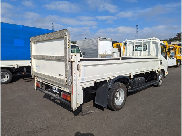 HINO DUTRO 2014 Image 31