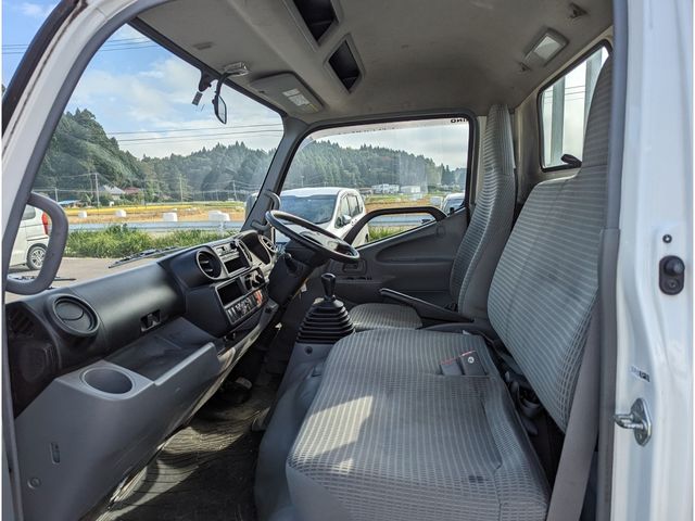 HINO DUTRO 2014 Image 31