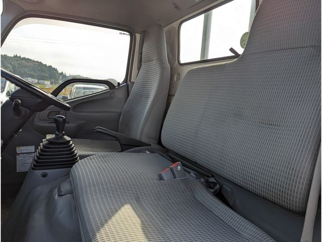 HINO DUTRO 2014 Image 31