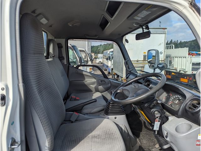 HINO DUTRO 2014 Image 31