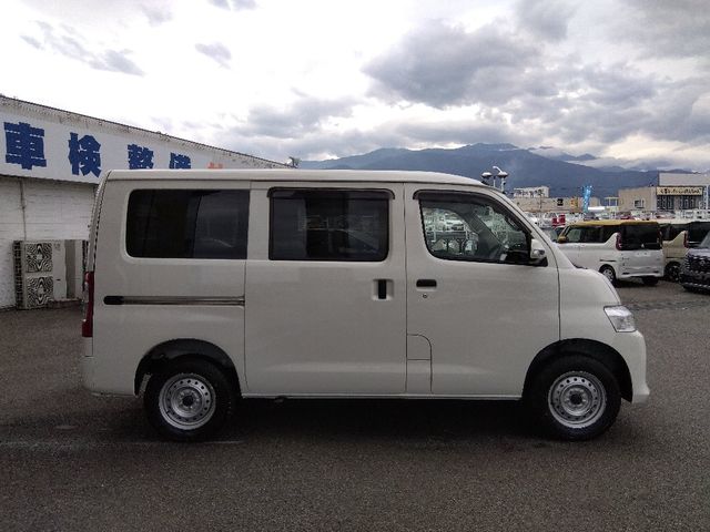 TOYOTA TOWNACE VAN 4WD 2024 Image 31
