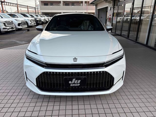 TOYOTA CROWN SEDAN HYBRID 2024 Image 31