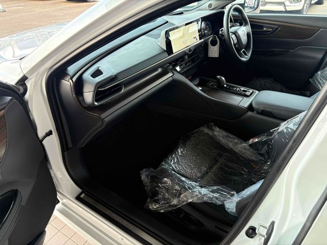 TOYOTA CROWN SEDAN HYBRID 2024 Image 31