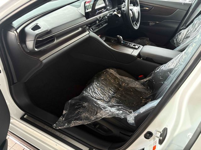 TOYOTA CROWN SEDAN HYBRID 2024 Image 31