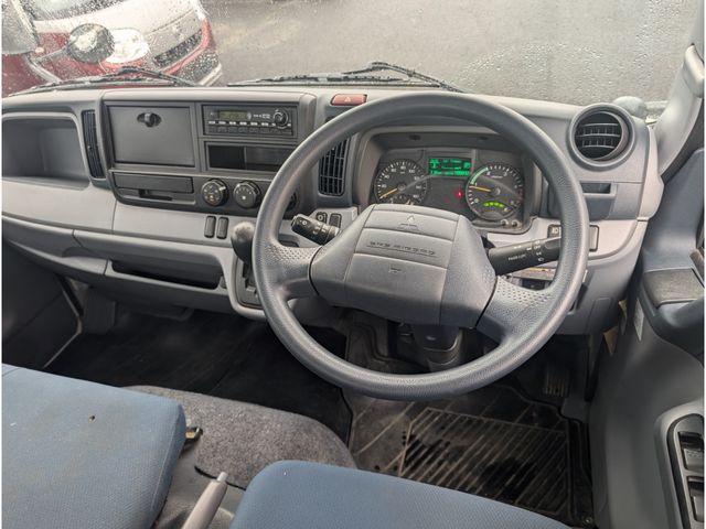 MITSUBISHI CANTER 2013 Image 31