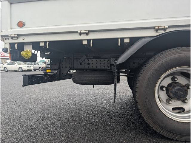 MITSUBISHI CANTER 2013 Image 31