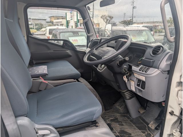 MITSUBISHI CANTER 2013 Image 31