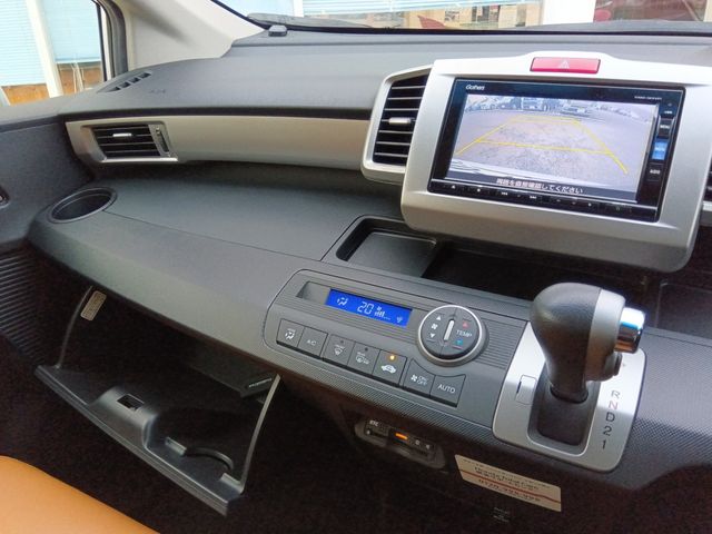 HONDA FREED 4WD 2015 Image 31