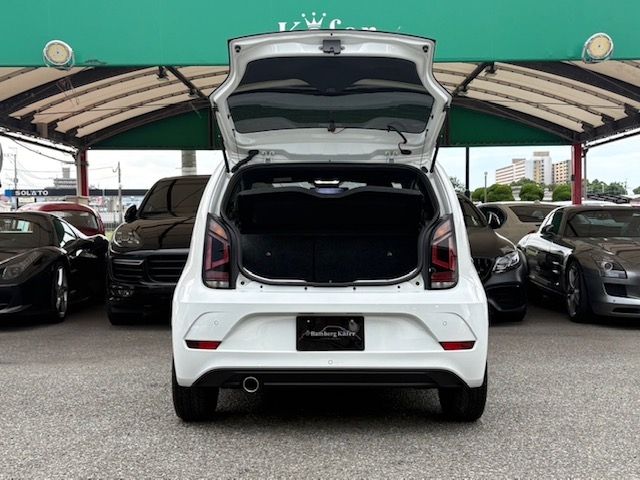 VOLKSWAGEN UP! 2018 Image 31