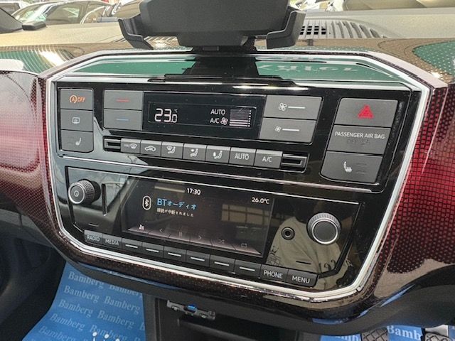 VOLKSWAGEN UP! 2018 Image 31