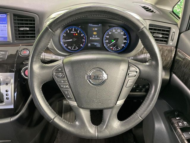 NISSAN ELGRAND 2014 Image 31