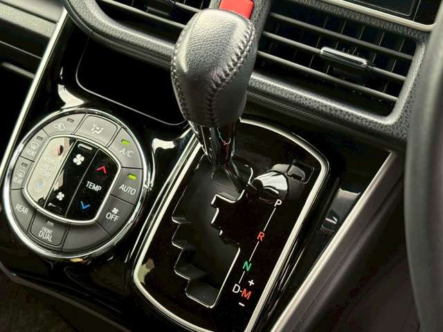 TOYOTA VOXY 2020 Image 31