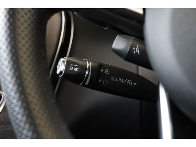 MERCEDES BENZ C CLAS 2016 Image 31