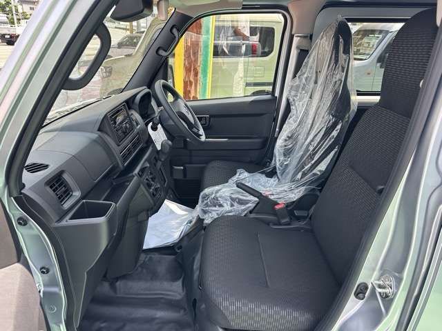 DAIHATSU HIJET CARGO 4WD 2023 Image 31