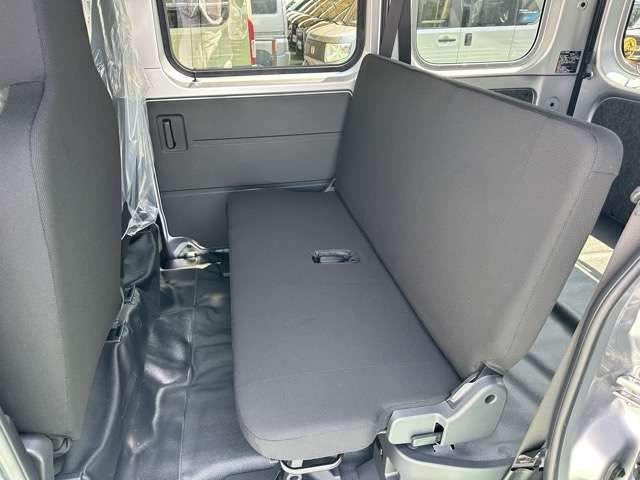 DAIHATSU HIJET CARGO 4WD 2023 Image 31