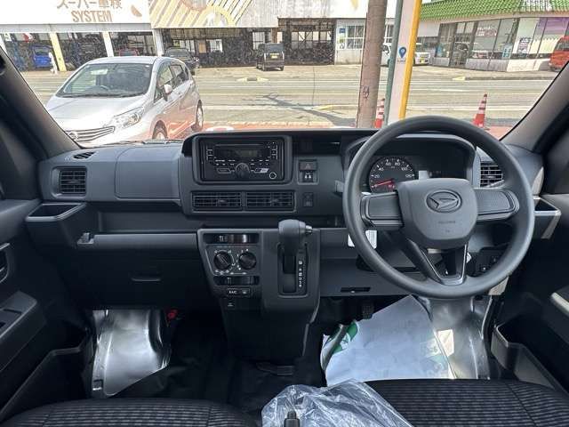 DAIHATSU HIJET CARGO 4WD 2023 Image 31