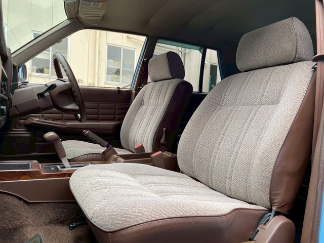 NISSAN CEDRIC VAN 1999 Image 31