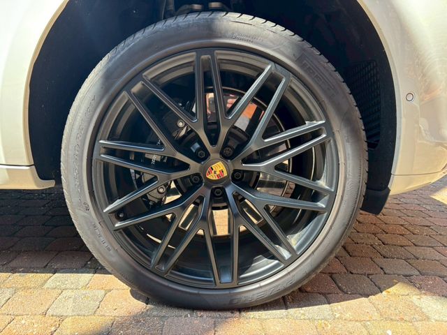 PORSCHE MACAN 2024 Image 31