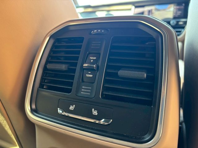 PORSCHE MACAN 2024 Image 31