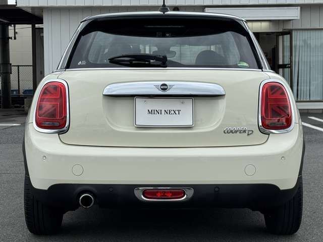 BMW MINI COOPER D 5DOOR 2019 Image 31