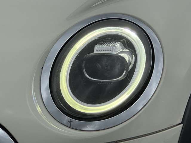 BMW MINI COOPER D 5DOOR 2019 Image 31