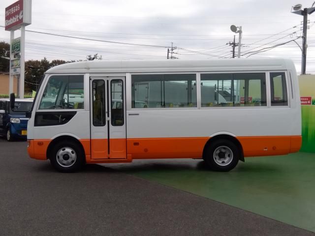 MITSUBISHI ROSA 2017 Image 31