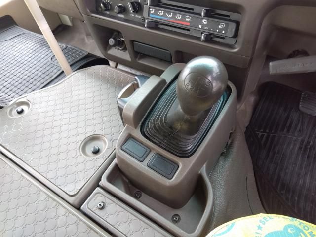 MITSUBISHI ROSA 2017 Image 31