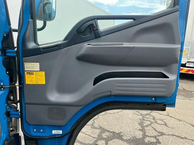 MITSUBISHI CANTER 2013 Image 31