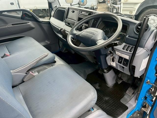 MITSUBISHI CANTER 2013 Image 31